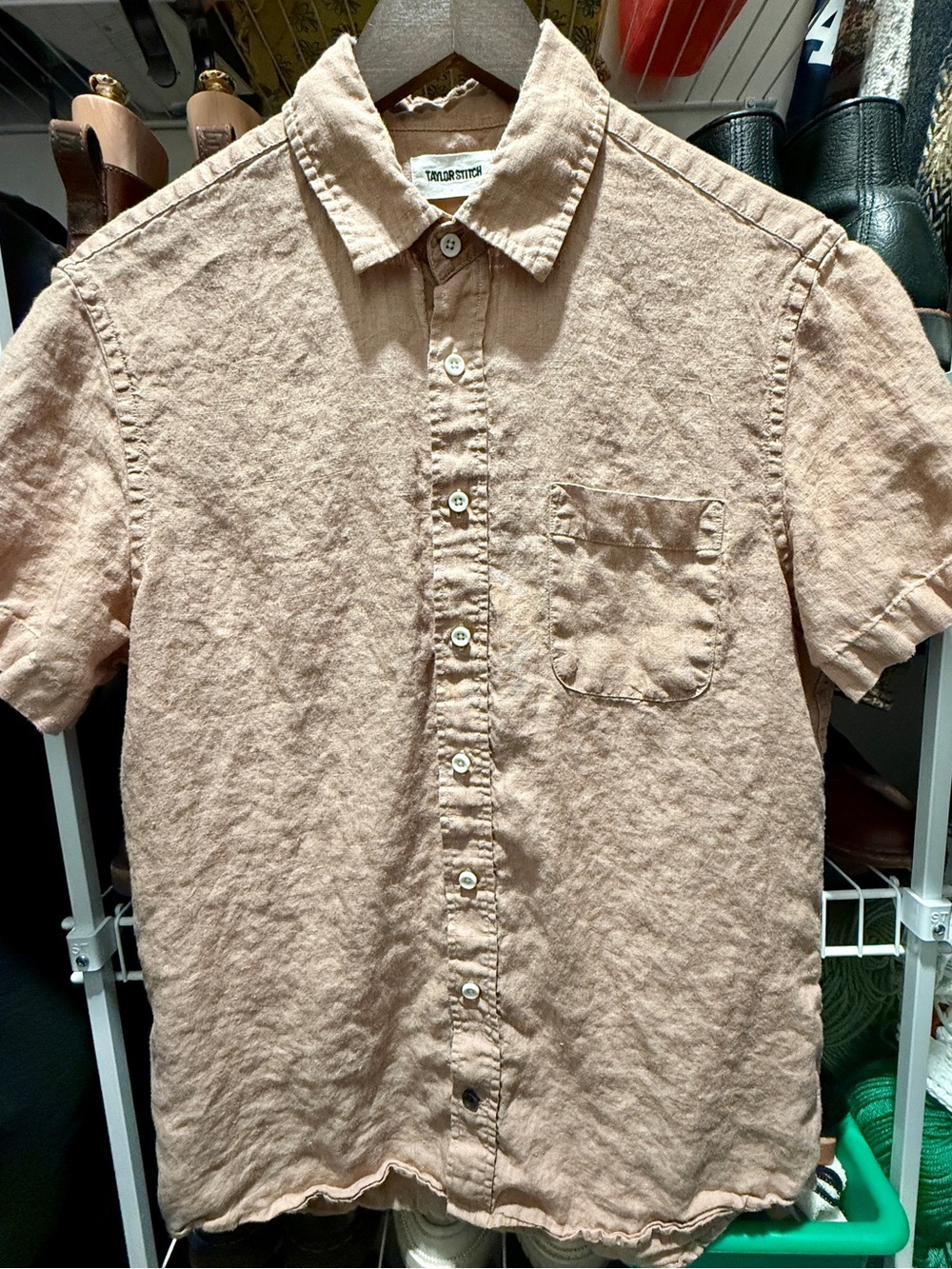 Taylor Stitch Short-Sleeve Button-Down Shirt in Dusty Rose